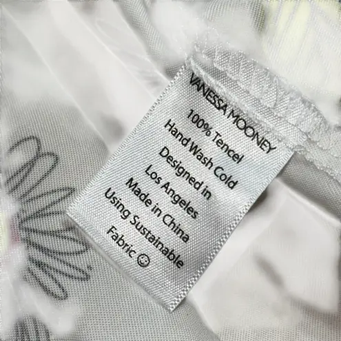 Vanessa Mooney White and Floral Elisabeth Romper Dress Womens XXS