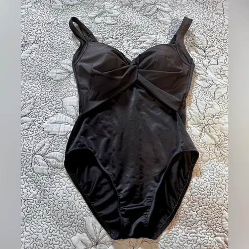 MiracleSuit Black Slimming /Shaping Tummy Control One Piece Modest Suit Sz 8 - Image 2