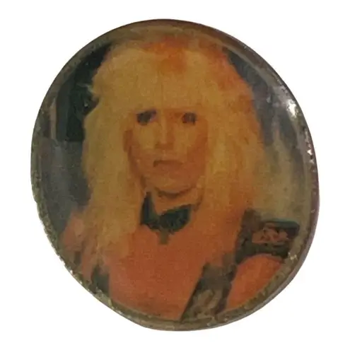 Cyndi Lauper Singer Pin Vintage Fans Collectibles Accessories 5 Pieces Set Tan