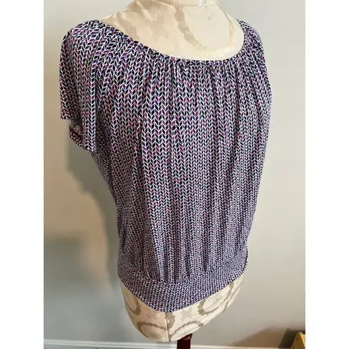 Daisy Fuentes Geometric Print Short Sleeve Lightweight Blouse Small