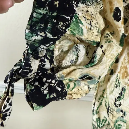 Fig And Flower XL Animal Print Green Tan Top Scoop Neck Relaxed Fit Pullover