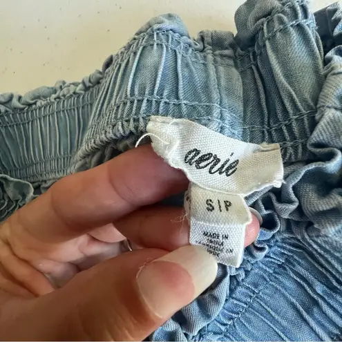 Aerie chambray ruffle pull on shorts size small