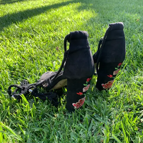 Missguided Black Embroidered Lace Up Block Heels