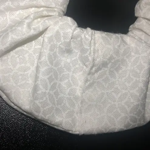 Handmade SCRUNCHIES 3/$8 or 5/$11!