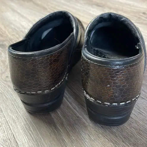 Koi by Sanita Koi Danish Clogs Size 38 (US 7/7.5) Brown