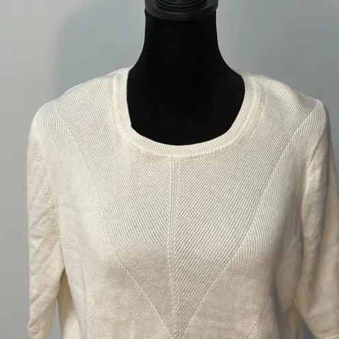 Banana Republic  off-white sweater short sleeve lightweight scoopneck large work