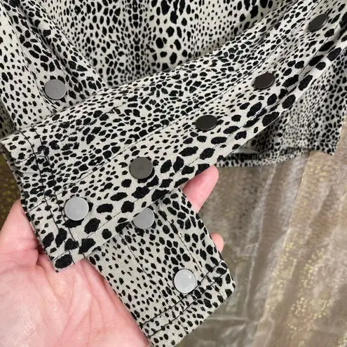 BKE Red By Long Sleeve Snake Print Metal Button Sleeve Blouse Small