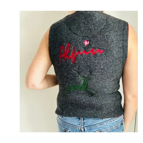 Hammerschmid Wool Vest Holiday Embroidery Gray Size Small Christmas/Winter