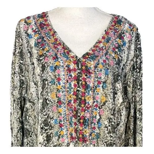 Savanna Jane Top Size 2X Black Long Sleeve Floral Animal Print Boho Embroidered