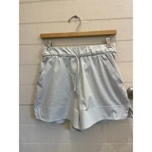 LULULEMON Cinchable High Waist Shorts NEVER WORN w Pockets Bone Color Size XS