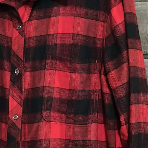 Athleta Women  Lumberjill Flannel Shirt Red & Black‎ Button Down Shirt Size Small