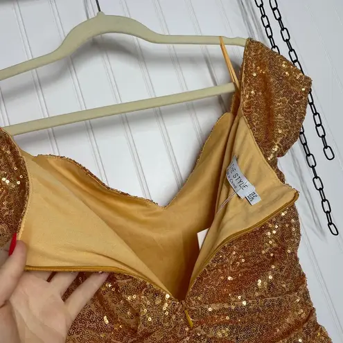 In The Style NWT Exclusive Gold Sequin Ruched Holiday Off Shoulder Mini Dress 12