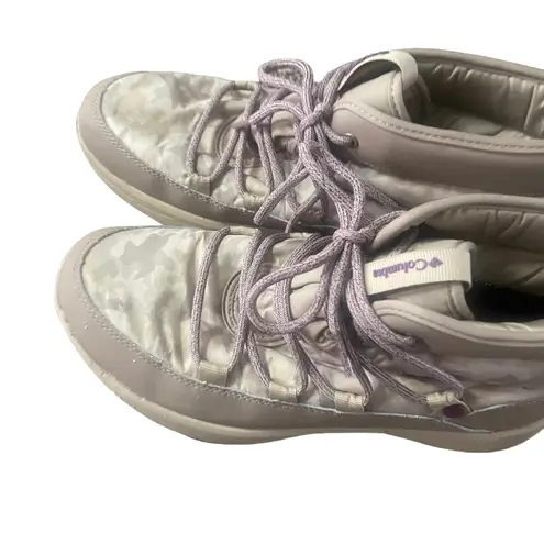 Columbia  Women's Size 11 Slopeside Village Omni-Heat Moon Camo‎ Ankle Boots