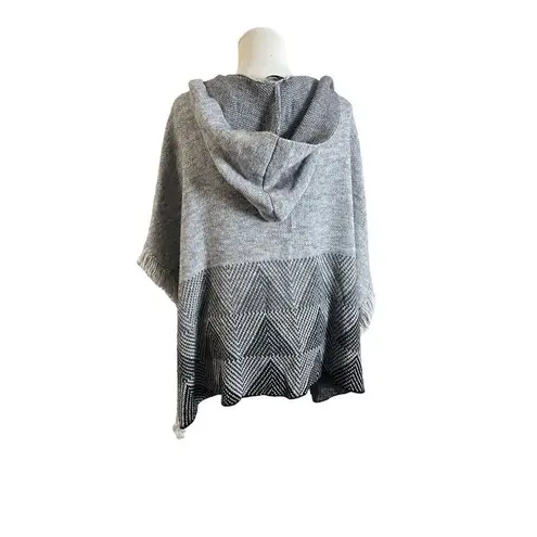 Cocogio One Size Hooded Fringe Gray Sweater Wrap Made In Italy Wool Blend