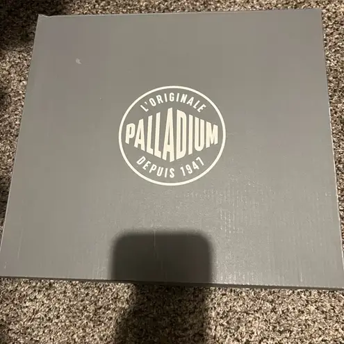 Palladium  Baggy Pilot Dusty Rose Boots NWB