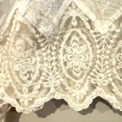 Bluivy Scallop Hem Embroidery Lace Blouse Women's Large Ivory Boho Hippie Dainty White