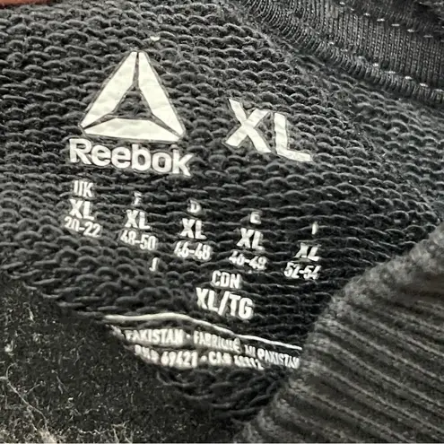 Reebok  Black Crewneck Sweatshirt with Pockets, XL