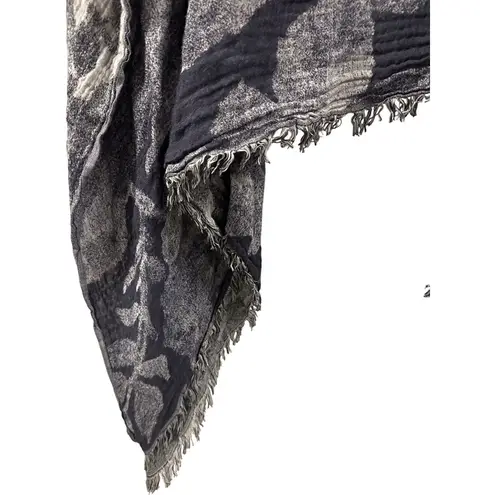 Cezon OSFM Reversible Shawl Charcoal Gray Floral Fringed
