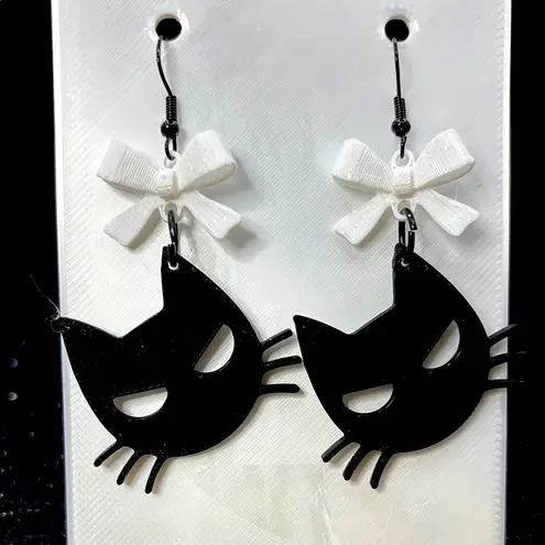 Handmade The Spooky Paws Earrings with White Bows