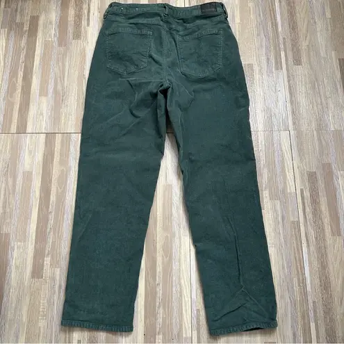 American Eagle  Outfitters Green Corduroy Mom Jeans Size 10