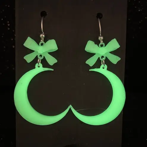Glow in the Dark Crescent Moon Earrings 🌙✨ Celestial Halloween Jewelry White