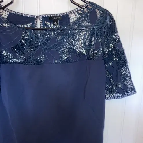 Ann Taylor  navy shift dress with lace sleeves and across top sz 6 EUC