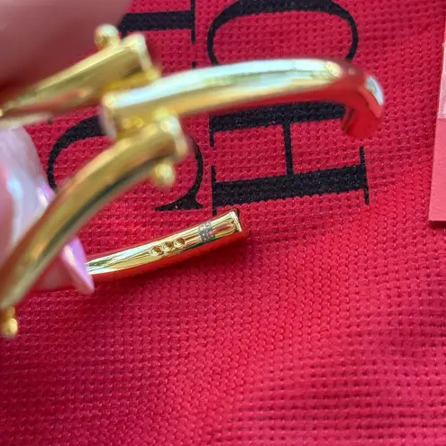 Carolina Herrera NWOT Authentic Jewelry Set Gold Plated CHCH Pearls Cuff S/M