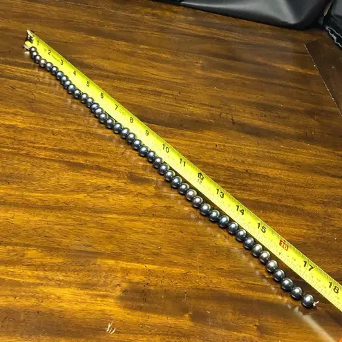 Hand Knotted PEACOCK PEARLS w Sterling Silver Lobster Claw Clasp 18 inches long Gray