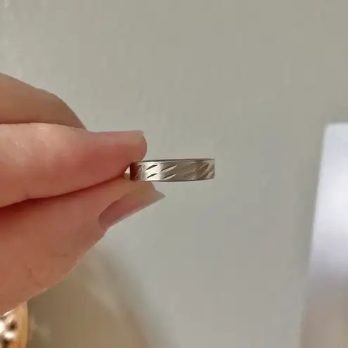 Silver Diamond Cut Band “Amana” Minimal Vintage Ring Satin Neutral Stacking Jewelry