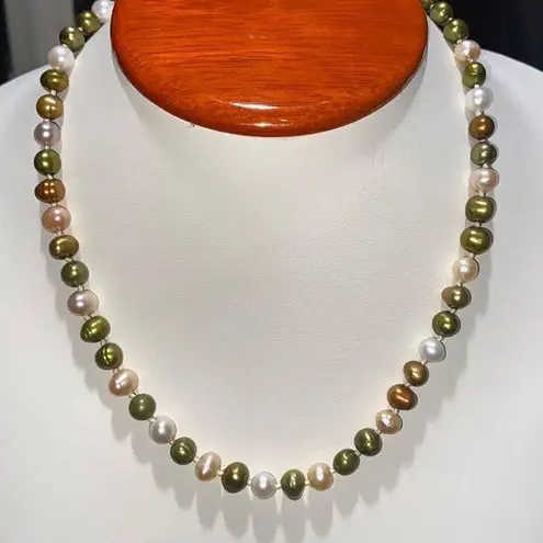 Genuine Multicolored Salt Water Pearl Necklace Green