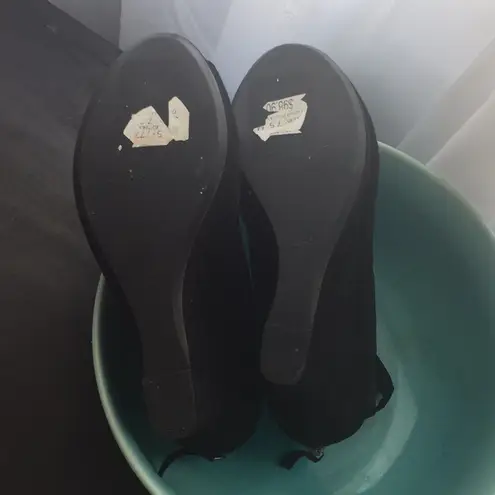 B. Makowsky Amie caged sandal Black Size 7.5