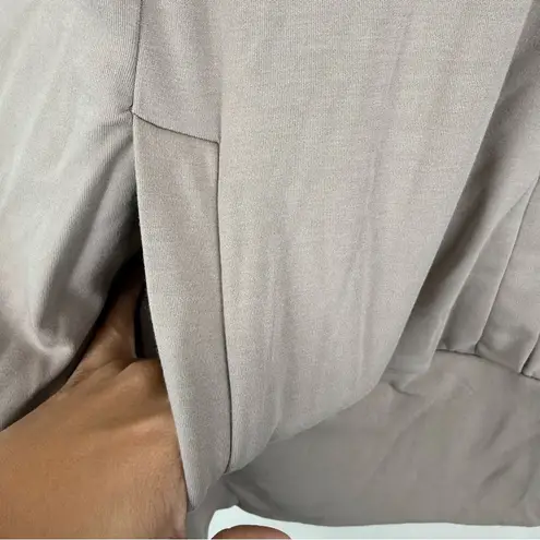 Kindred Bravely Brushed Bamboo Maternity & Nursing Hoodie Size Small Tan