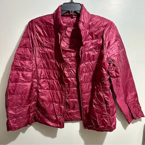 Red Puffer Jacket Packable. Size XL