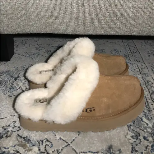 UGG Disquette Platform Slipper