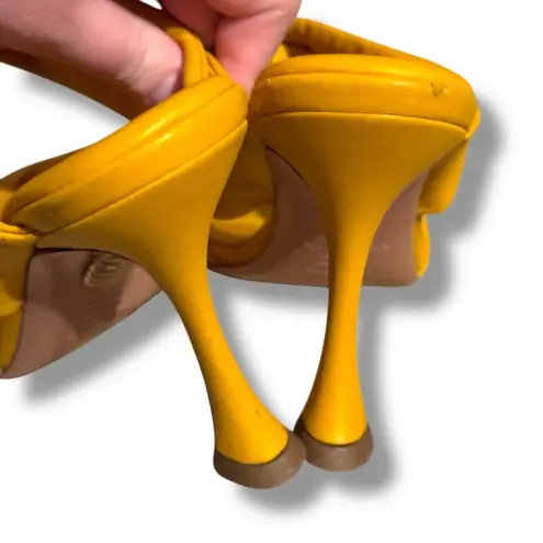 Aquazzura Twist Leather Slip On Mule Sandals Heels in Tuscan Sun Sz EU 37 / US 7 Gold