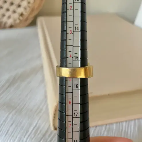 Ecco Green Square Stone Thick Signet Band Ring Jade Olive Sage Earthy Classic Jewelry