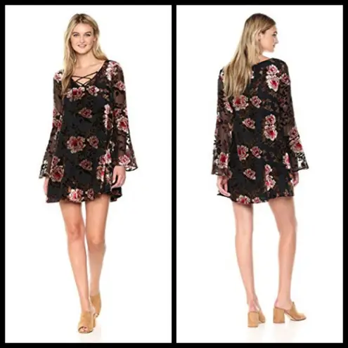 Cupcakes and Cashmere 💕💕 Valda Swing Dress