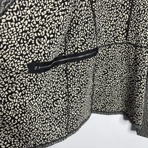 Sun Kim Open Front Leopard Cardigan Size Large Zipper Detail