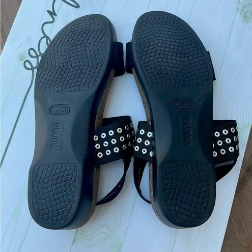 Munro sandals VERY COMFY ❣️❣️❣️