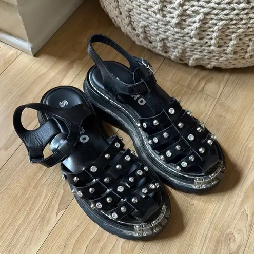 Sandro Olys Leather Sandal