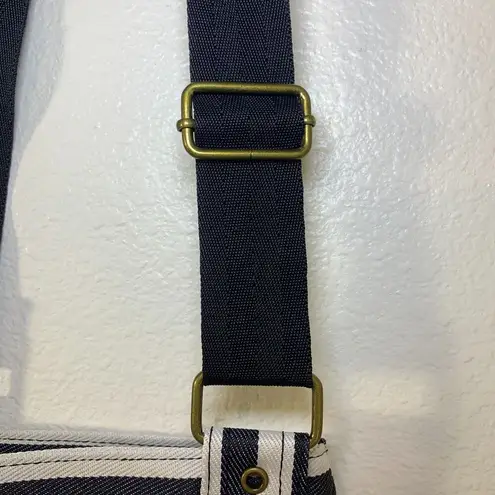 Dakine Striped Jive Crossbody Dark Wash Denim Navy Blue White Purse Green Logo