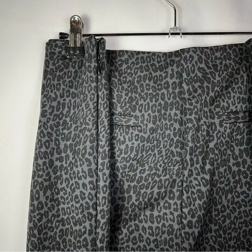 Time And Tru Gray & Black Leopard Print Straight Leg Pants 20