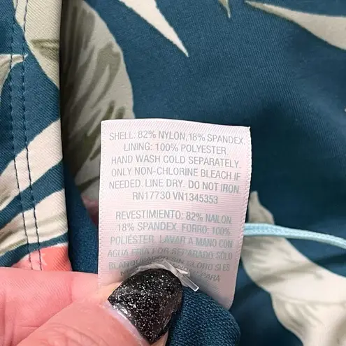 Kona Sol Tankini Top Swimsuit Swim Tropical Floral 18W New