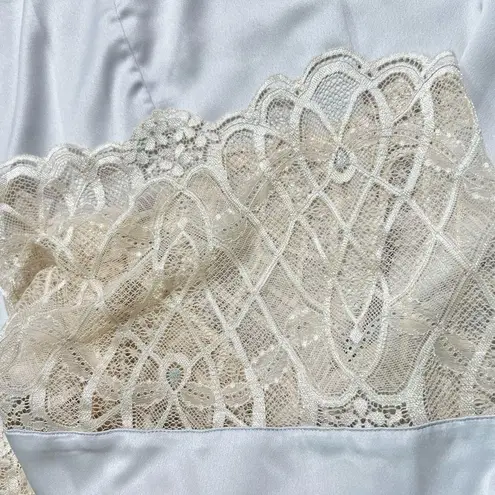 Flora Nikrooz Satin & Lace Trim Robe - XL White Bridal Loungewear