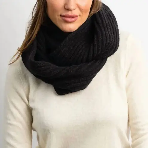 Hat Attack Lode Loop Infinity Scarf Light Heather Gray NWT!