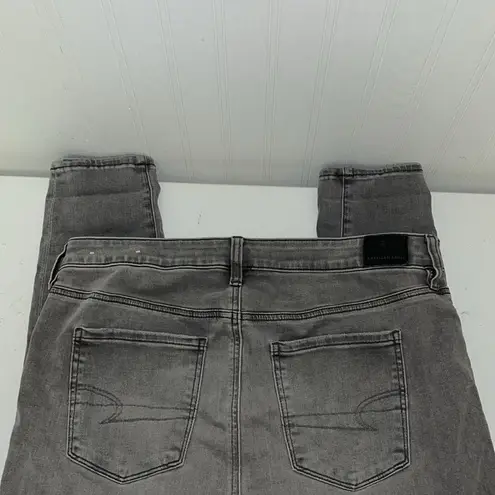 American Eagle  hi-rise Jegging Grey distressed jeans.