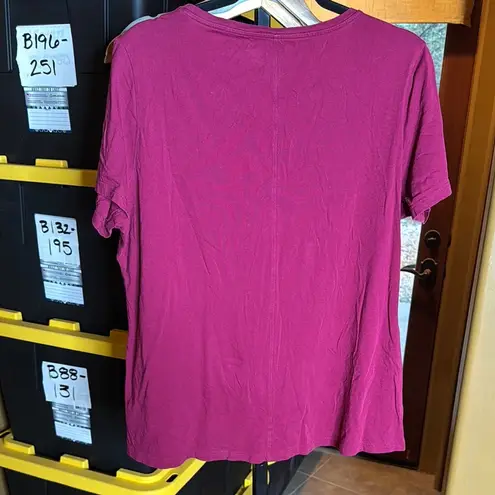 Duluth Trading Co Fuchsia Pink Relaxed Short Sleeve T