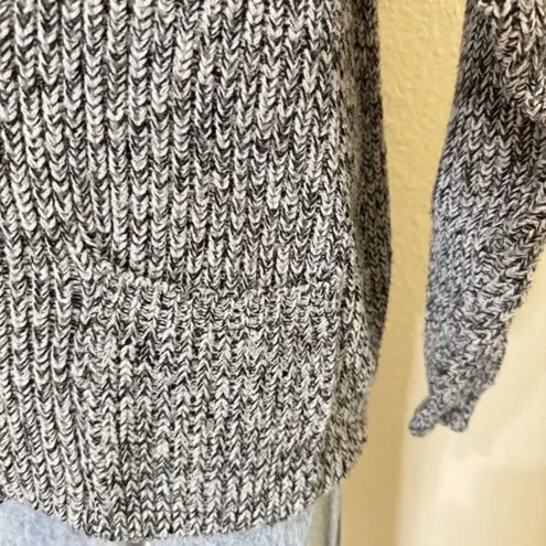 Vintage Marled Knit Button