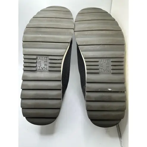 Naturalizer Nash Sneakers women's Size 9 .5 gray