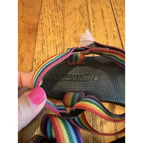 Arizona Love Women's Trekky Fun Sport Sandals Rainbow Stripes Woven EUC Size 38 Red